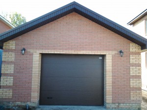 Segmentiniai garažo vartai